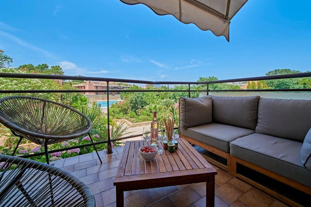 Sunrise -Swimming-Pool-Saint-Tropez Center-Parking Exterior foto